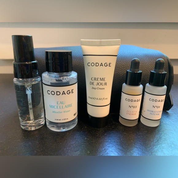 Codage Paris On the Road Again Travel Toiletry Set - Picture 5 of 7